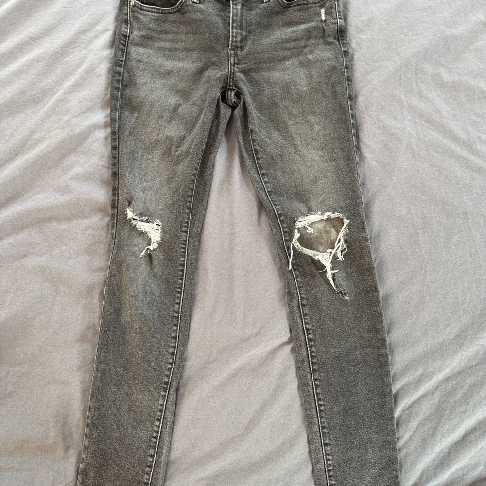 🟢LEVIS Distressed BLACK Skinny Jeans size 27/32🟢